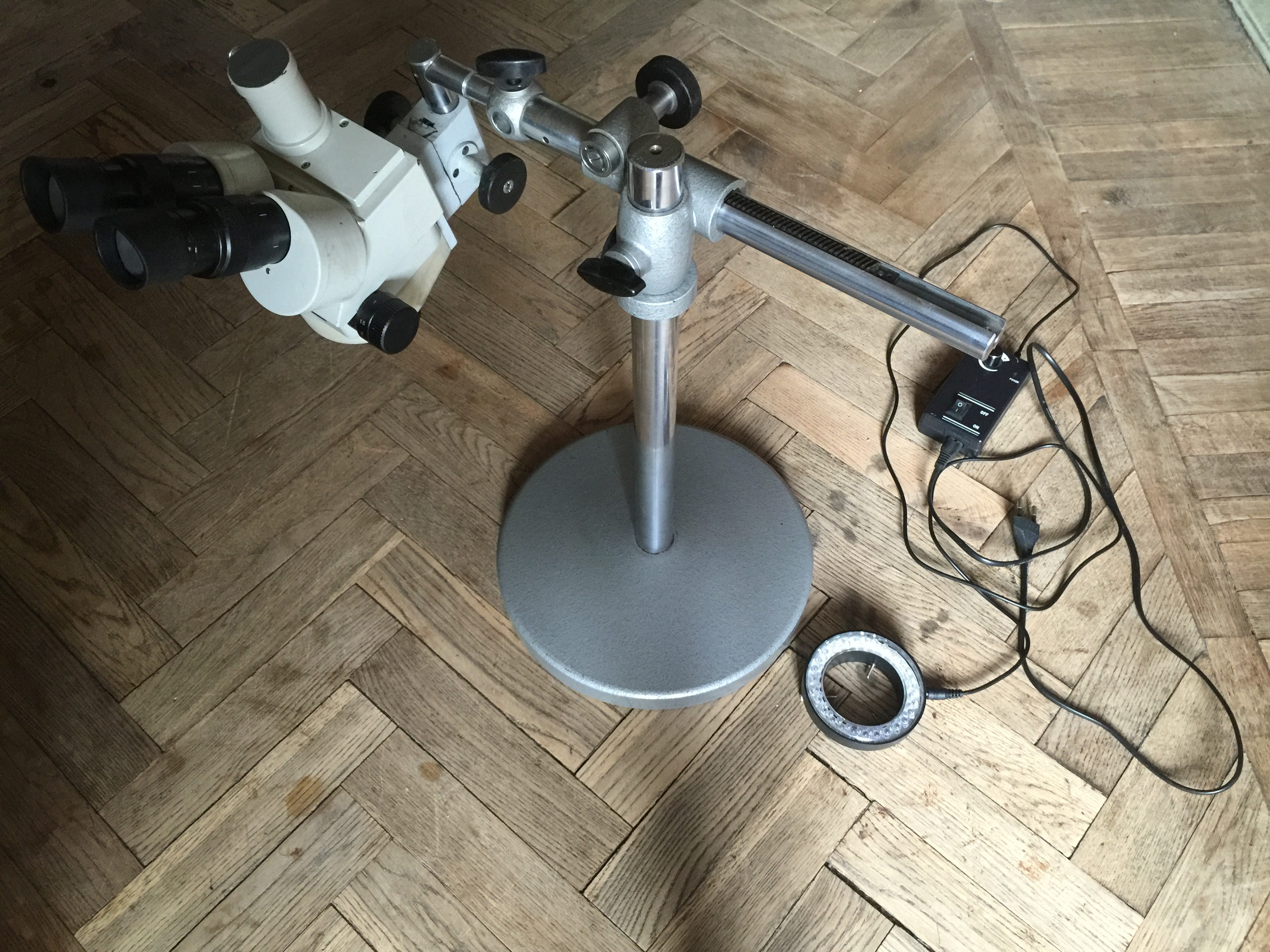 штатив для микроскопа из мебельной фурнитуры